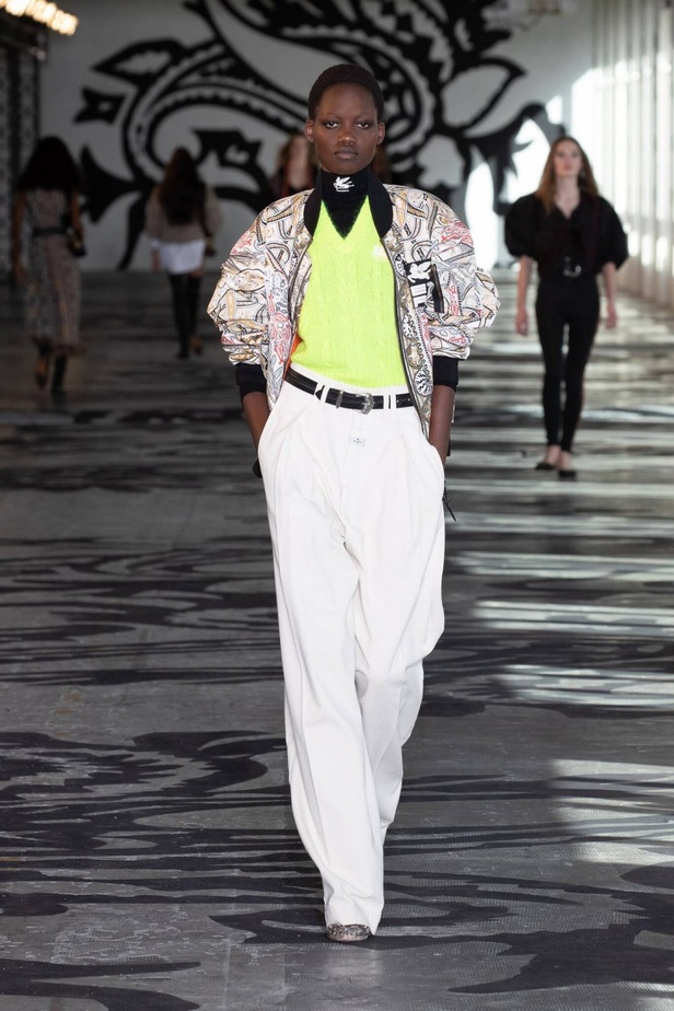 عرض ازياء مجموعة Etro لموسم خريف وشتاء 2021 في ميلانو