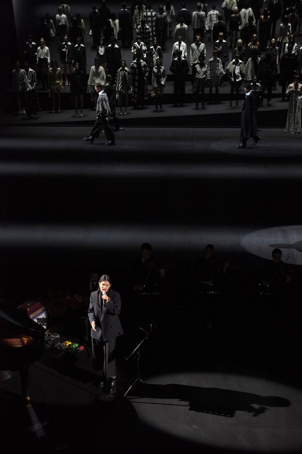 ماهي رسالة مجموعة آكت من VALENTINO لمدينة ميلانو؟