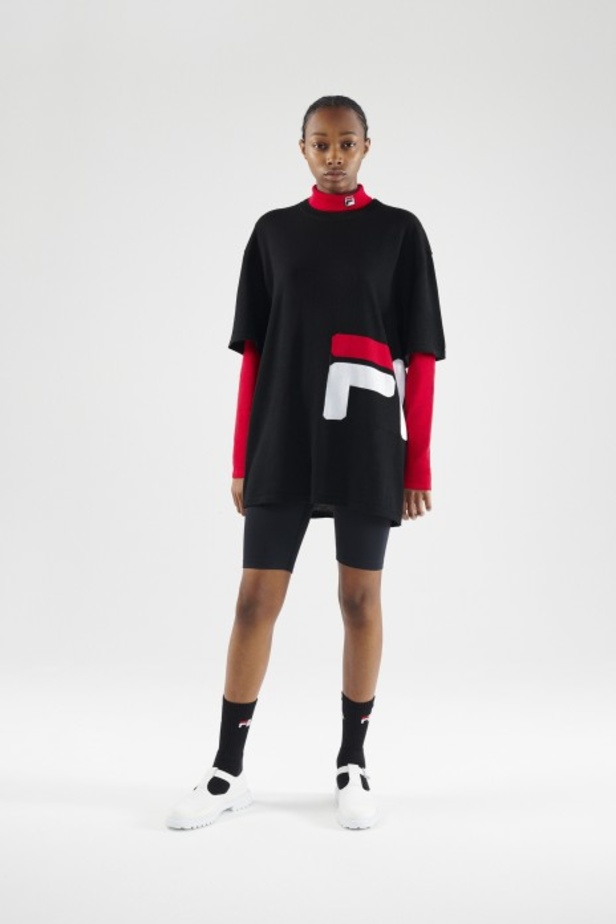 عرض أزياء مجموعة فيلا لموضة خريف وشتاء 2021–2022