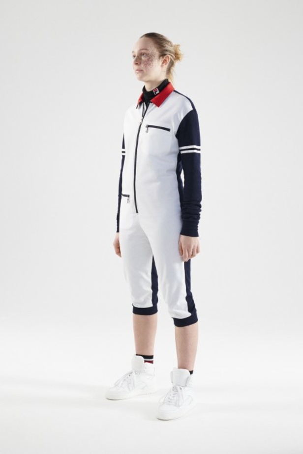 عرض أزياء مجموعة فيلا لموضة خريف وشتاء 2021–2022