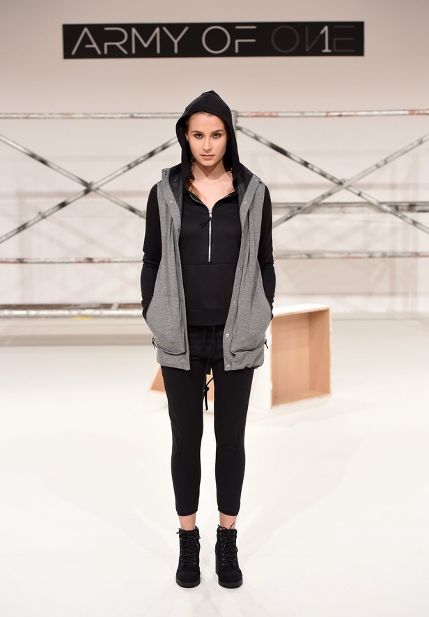 مجموعة "آرمي أوف وان" لموسم خريف وشتاء 2016-2017