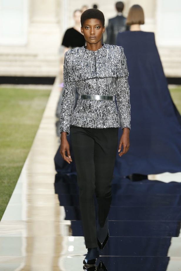 مجموعة جيفنشي للهوت كوتور لخريف وشتاء 2018-2019