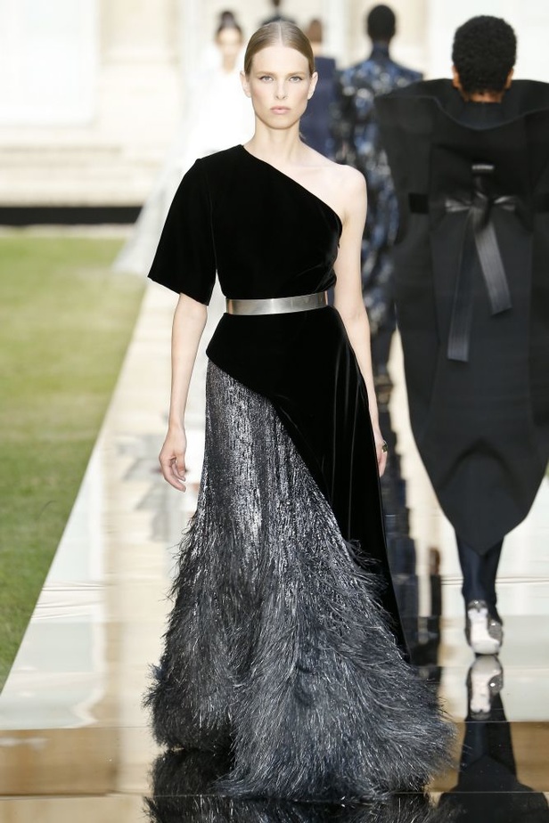 مجموعة جيفنشي للهوت كوتور لخريف وشتاء 2018-2019