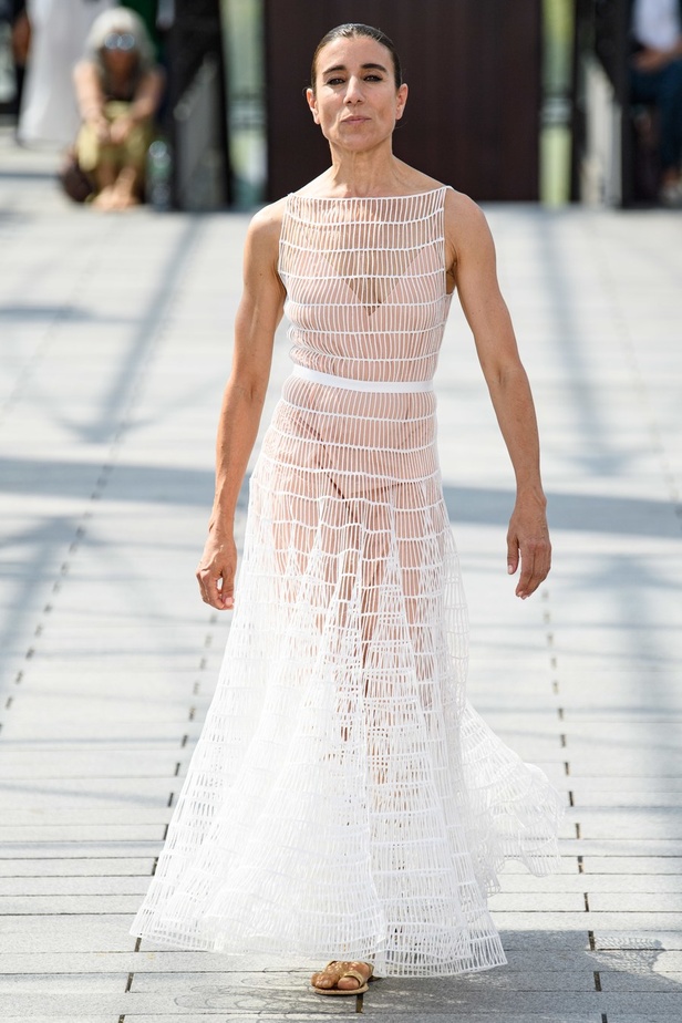 المصمم ربيع كيروز يحتفل بمرور ٢٠  عاما على دخوله عالم الأزياء  