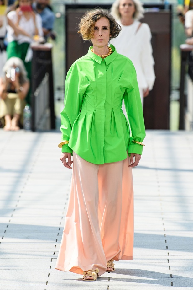 المصمم ربيع كيروز يحتفل بمرور ٢٠  عاما على دخوله عالم الأزياء  