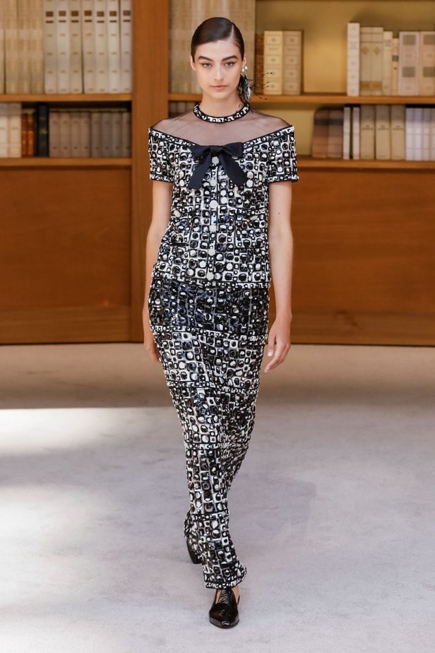  مجموعة شانيل هوت كوتور 2020 من اسبوع الموضة في باريس 2019