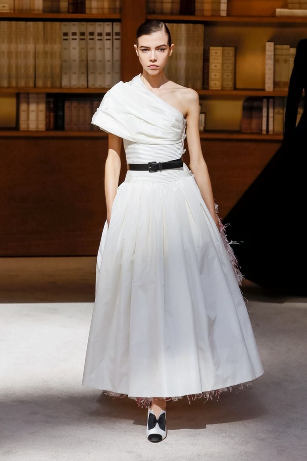  مجموعة شانيل هوت كوتور 2020 من اسبوع الموضة في باريس 2019