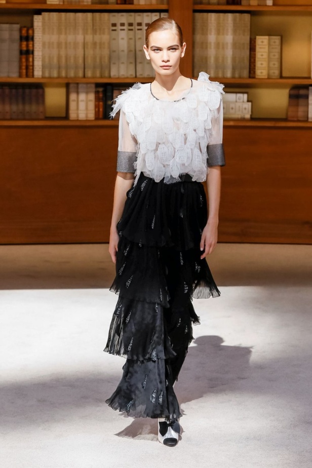  مجموعة شانيل هوت كوتور 2020 من اسبوع الموضة في باريس 2019