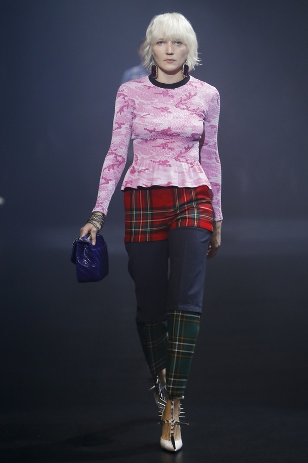 مجموعة Balenciaga لربيع وصيف 2018