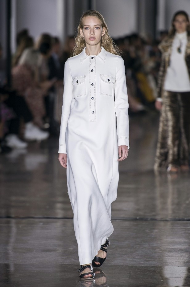 مجموعة  Giambattista Valli لربيع وصيف 2019