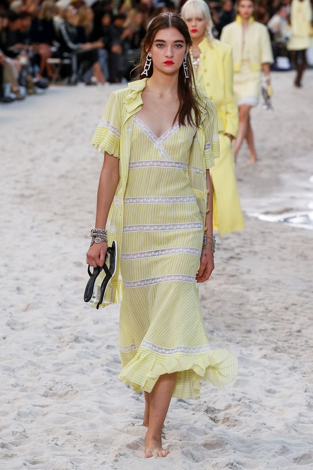 عرض أزياء "شانيل" Chanel لربيع وصيف 2019 !