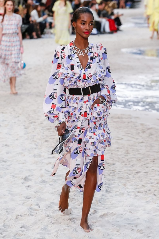 عرض أزياء "شانيل" Chanel لربيع وصيف 2019 !