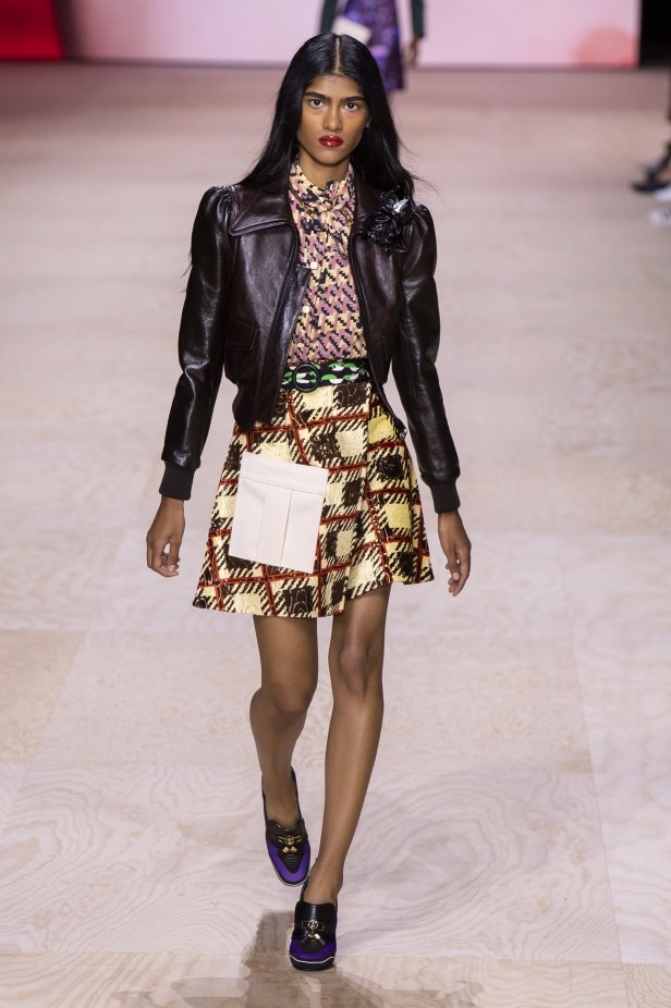 إطلالات فائقة الأناقة خلال عرض Louis Vuitton لربيع وصيف 2020