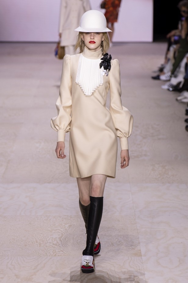 إطلالات فائقة الأناقة خلال عرض Louis Vuitton لربيع وصيف 2020
