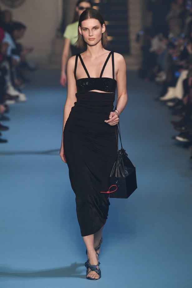 عرض أزياء Off White لخريف وشتاء ٢٠١٨ !