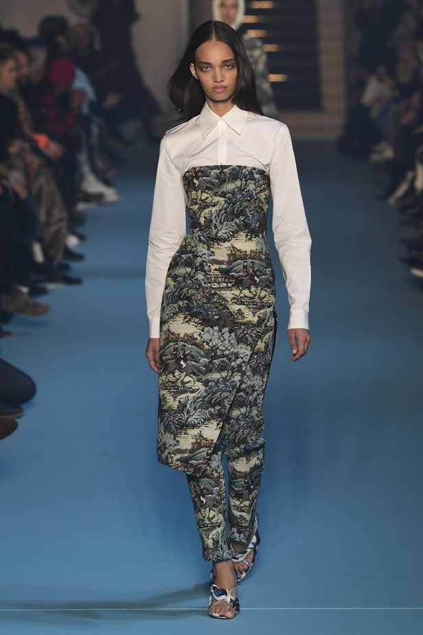 عرض أزياء Off White لخريف وشتاء ٢٠١٨ !