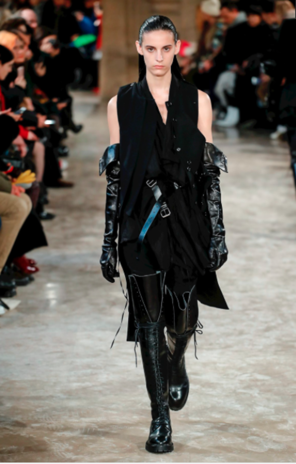 مجموعة Ann Demeulemeester لخريف وشتاء ٢٠١٨ !