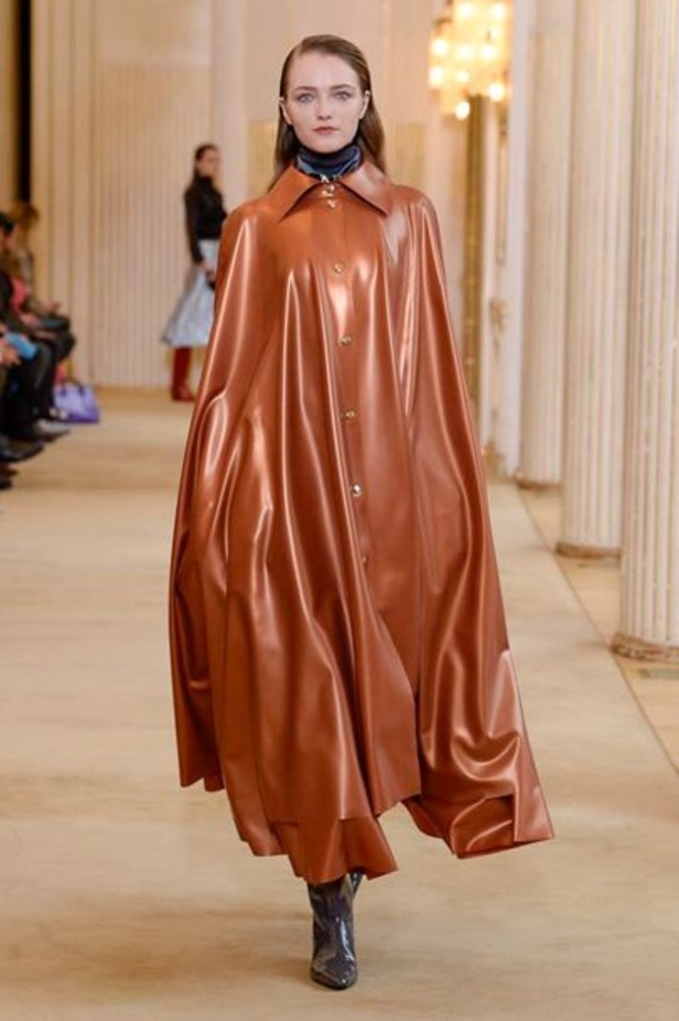 مجموعة “نينا ريتشي” Nina Ricci لموسم خريف وشتاء 2018-2019