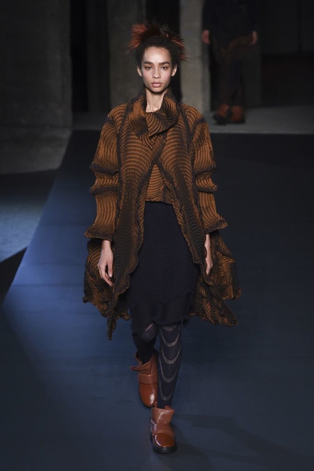  مجموعة Issey Miyake لخريف و شتاء 2018