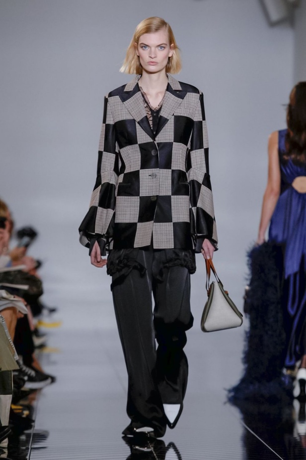 عرض أزياء ‏Loewe‏ لموسم خريف وشتاء 2019‏