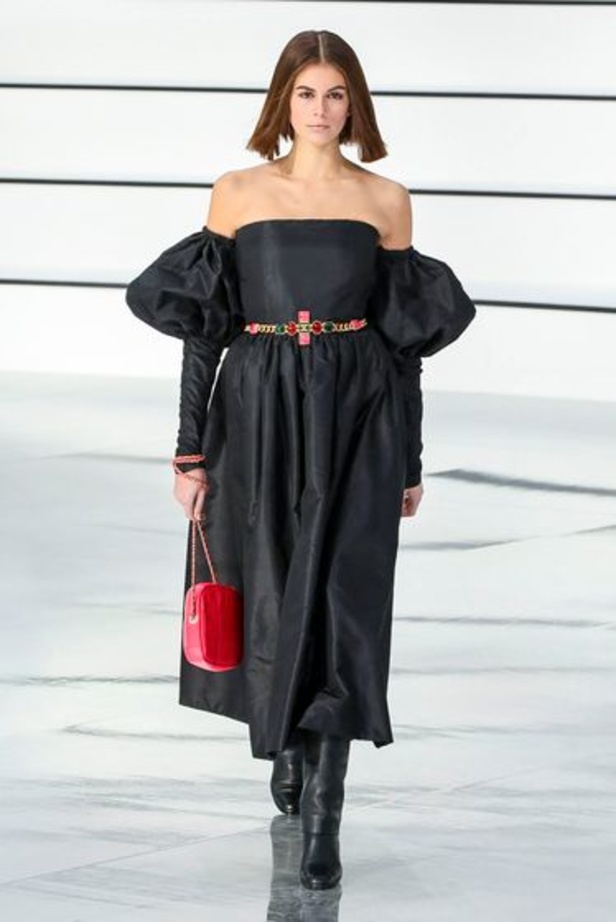 مجموعة Chanel لخريف وشتاء 2020 – 2021 