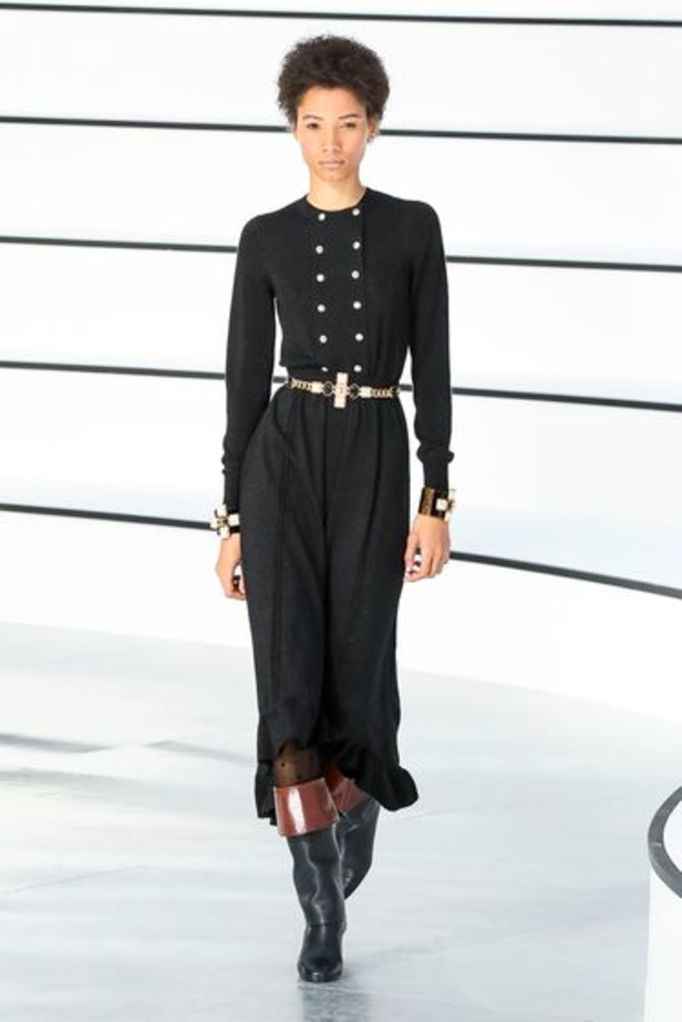 مجموعة Chanel لخريف وشتاء 2020 – 2021 