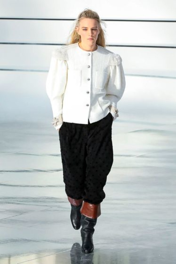 مجموعة Chanel لخريف وشتاء 2020 – 2021 