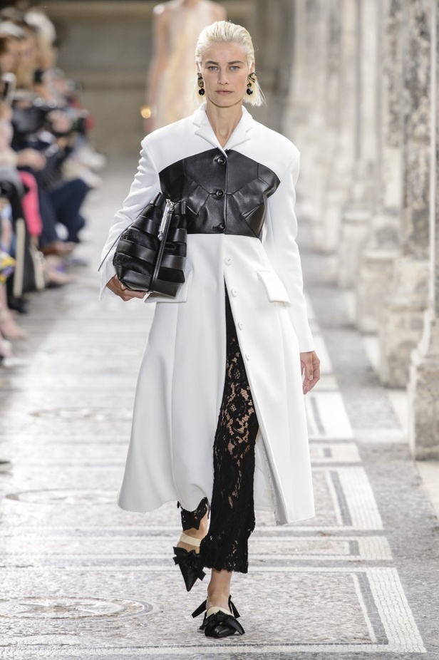 مجموعة Proenza Schouler من الألبسة الجاهزة لربيع وصيف 2018