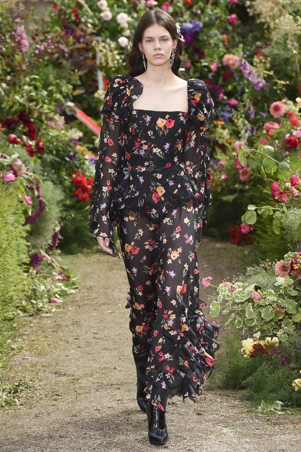 مجموعة رودارت للألبسة الجاهزة لربيع و صيف 2018