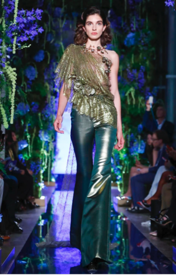 مجموعة Guo Pei للأزياء الفاخرة لخريف وشتاء ٢٠١٧/ ٢٠١٨ !