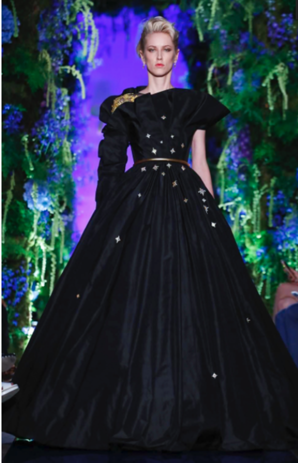 مجموعة Guo Pei للأزياء الفاخرة لخريف وشتاء ٢٠١٧/ ٢٠١٨ !