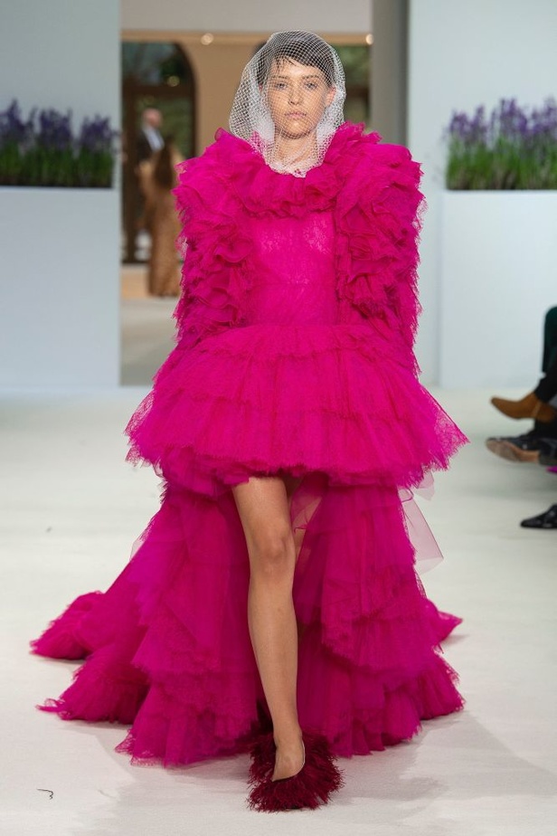 عرض أزياء Giambattista Valli لخريف 2018