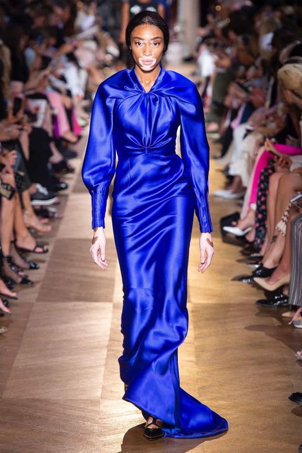 عرض أزياء Schiaparelli لخريف 2018