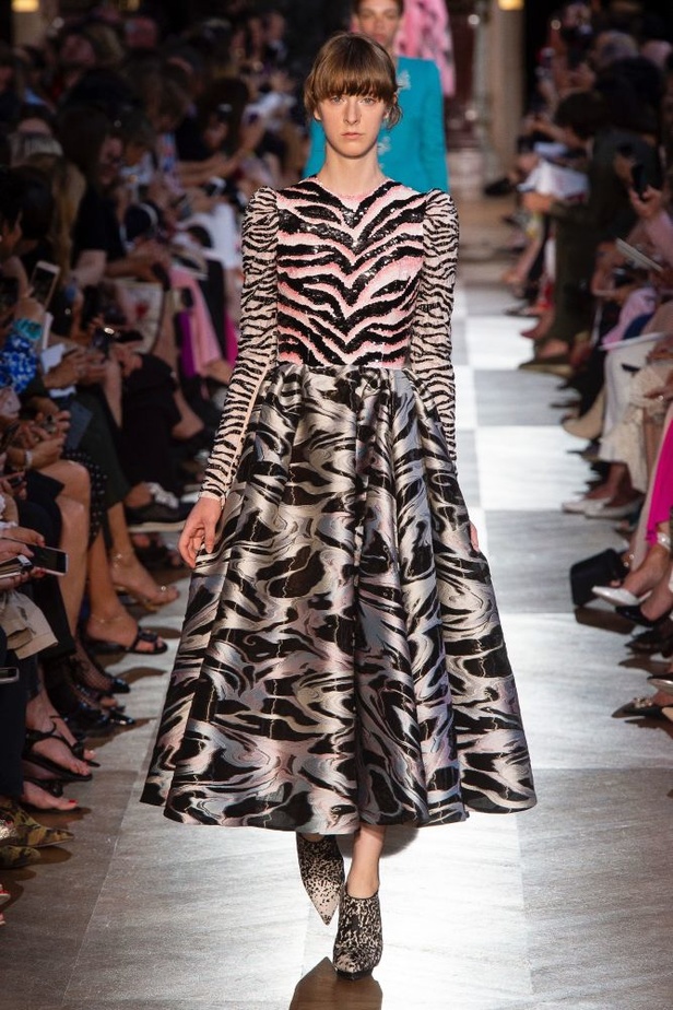 عرض أزياء Schiaparelli لخريف 2018