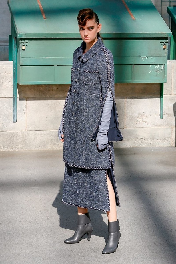 عرض Chanel لخريف وشتاء 2018 للهوت كوتور