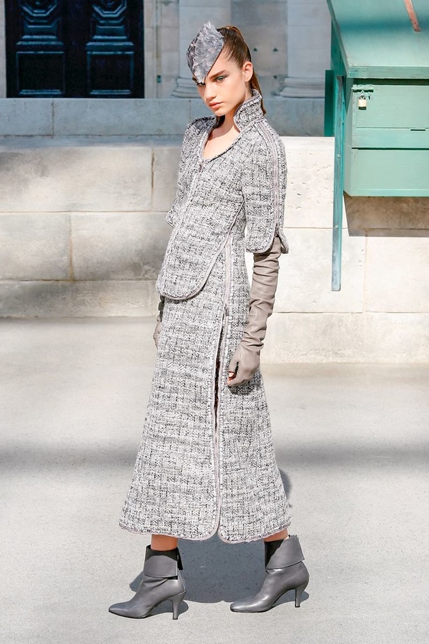 عرض Chanel لخريف وشتاء 2018 للهوت كوتور