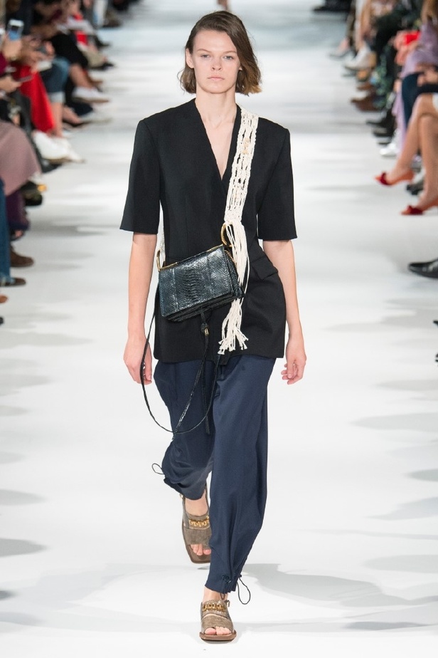 مجموعة ستيلا مكارتني لموسم ربيع وصيف 2018