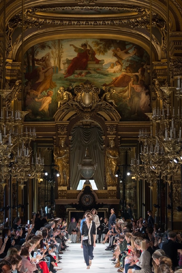 مجموعة ستيلا مكارتني لموسم ربيع وصيف 2018