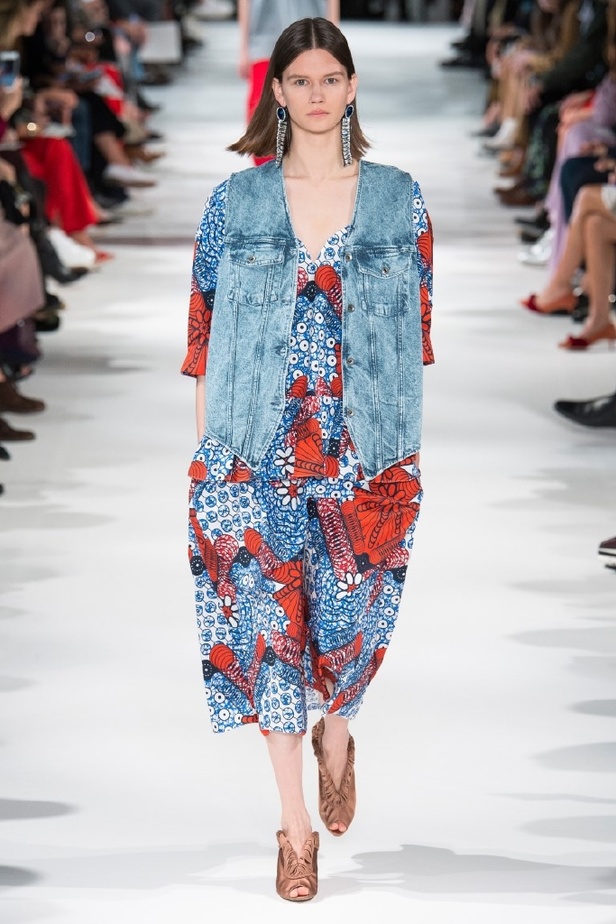 مجموعة ستيلا مكارتني لموسم ربيع وصيف 2018