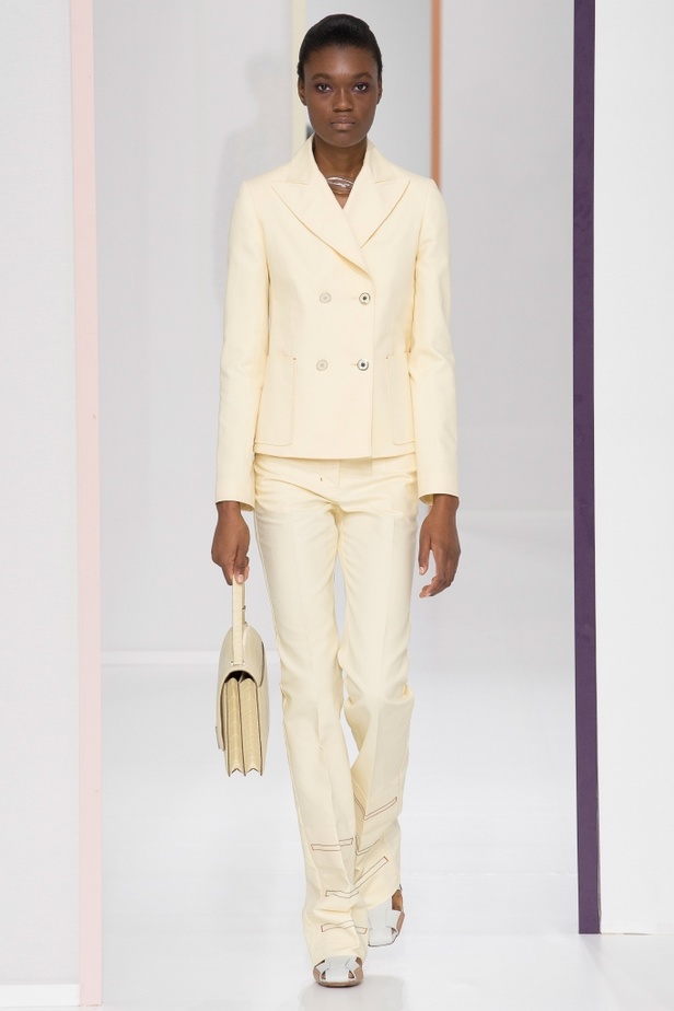 مجموعة Hermes للأزياء الجاهزة لربيع وصيف 2018 !