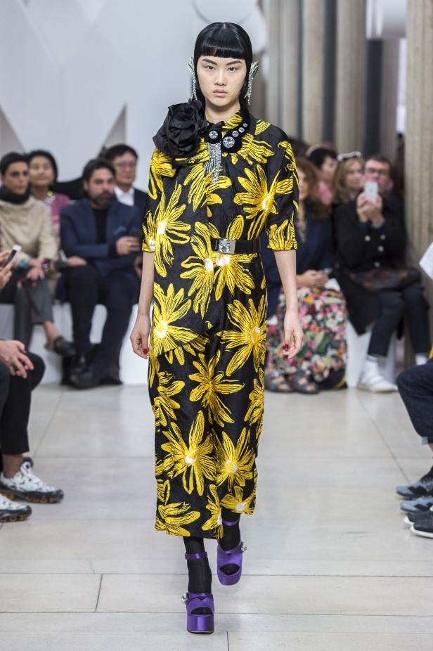 عرض Miu Miu للألبسة الجاهزة لربيع 2019