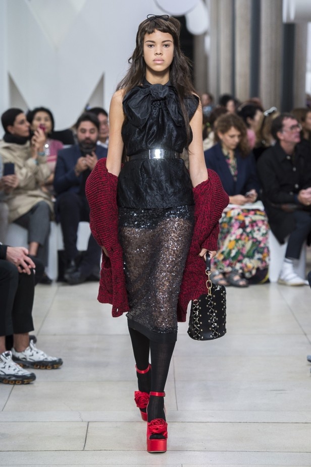 عرض Miu Miu للألبسة الجاهزة لربيع 2019