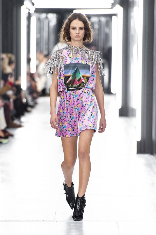 مجموعة فريدة ومميّزة من دار Louis Vuitton لربيع وصيف 2019