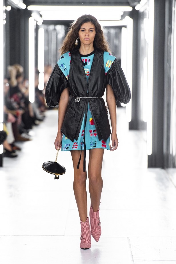 مجموعة فريدة ومميّزة من دار Louis Vuitton لربيع وصيف 2019