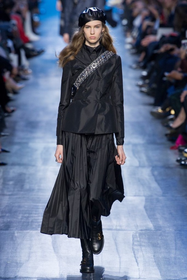 مجموعة كريستيان ديور للألبسة الجاهزة لخريف و شتاء 2017