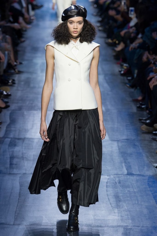 مجموعة كريستيان ديور للألبسة الجاهزة لخريف و شتاء 2017