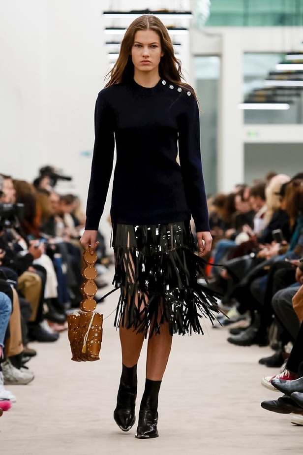 عرض ازياء باكو رابان لخريف وشتاء 2018