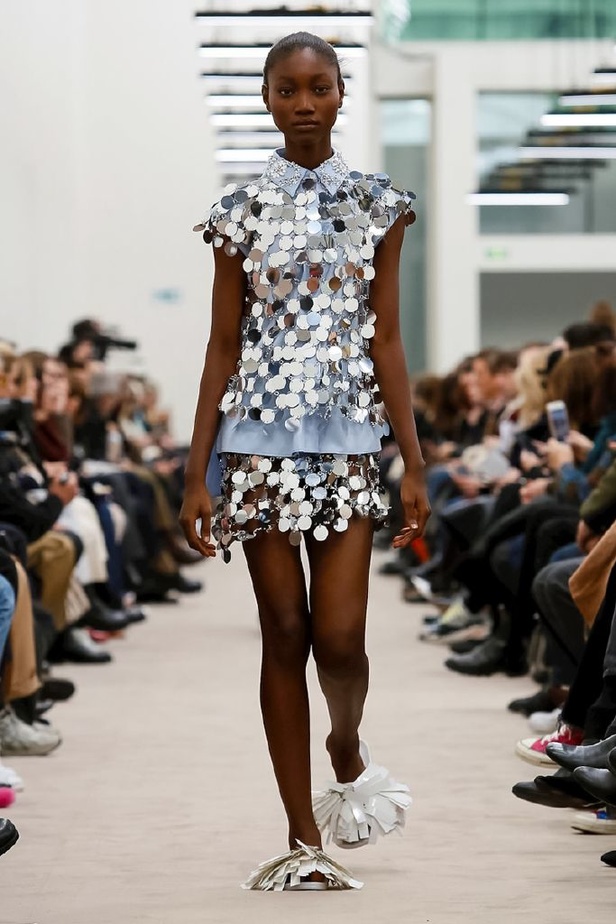 عرض ازياء باكو رابان لخريف وشتاء 2018