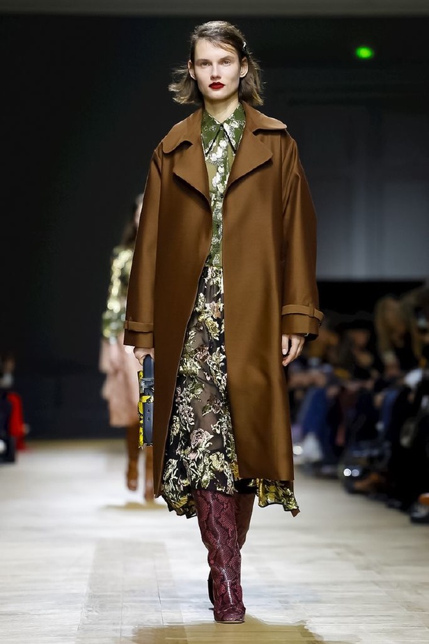 عرض ازياء روشاس لخريف وشتاء 2018