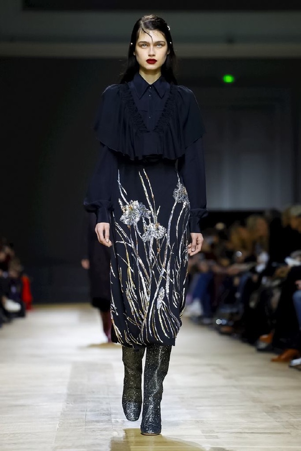 عرض ازياء روشاس لخريف وشتاء 2018